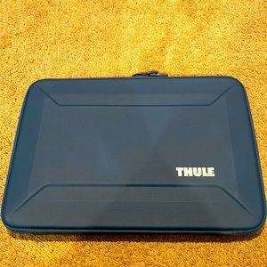 Thule - gauntlet 4.0 laptop sleeve laptop case